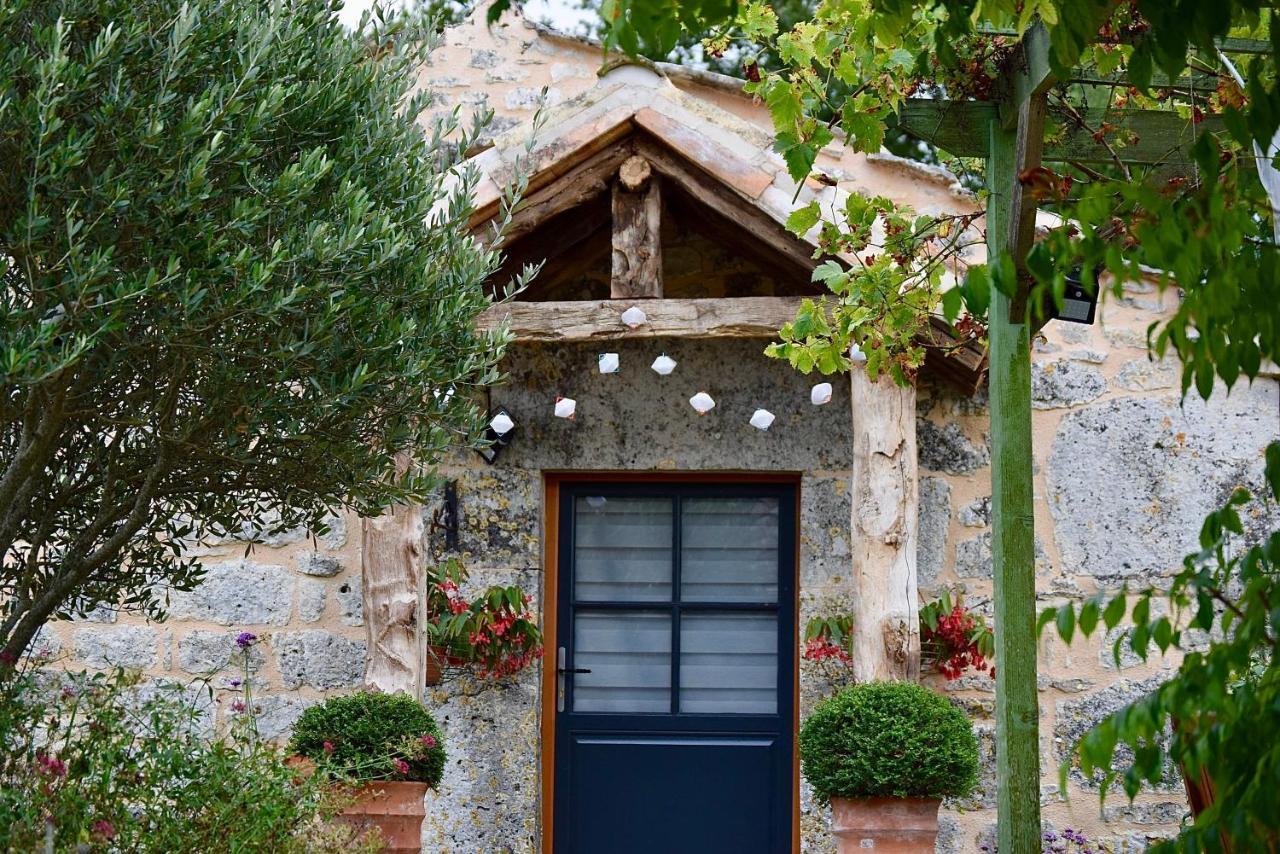 Les Gites Perard Caylus エクステリア 写真